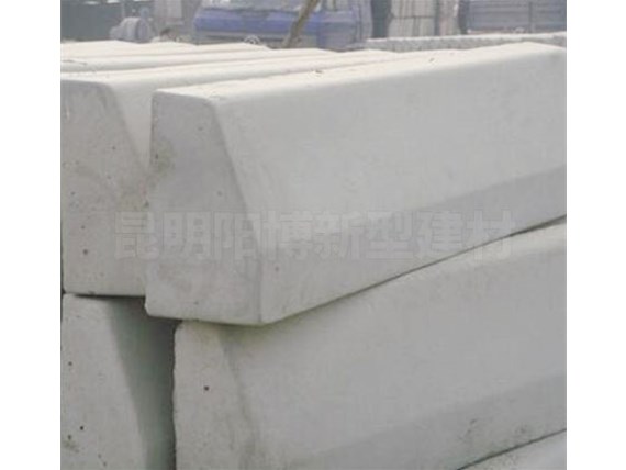昆明混凝土路沿石表面處理方法有哪些？